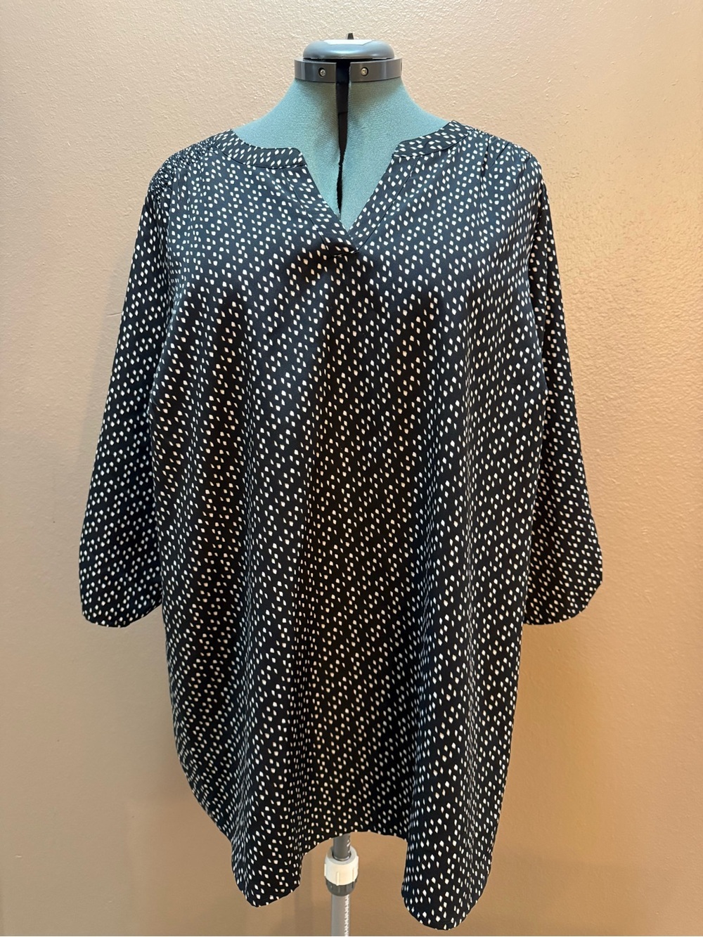 Croft & Barrow Black White Abstract Dot Split Neck Tunic Blouse 3/4 Sleeve 2X